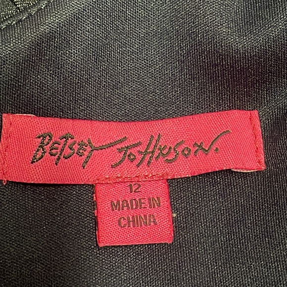 Betsy Johnson dress size 12  with eyelet rimmed bottom decoration - Picture 9 of 10